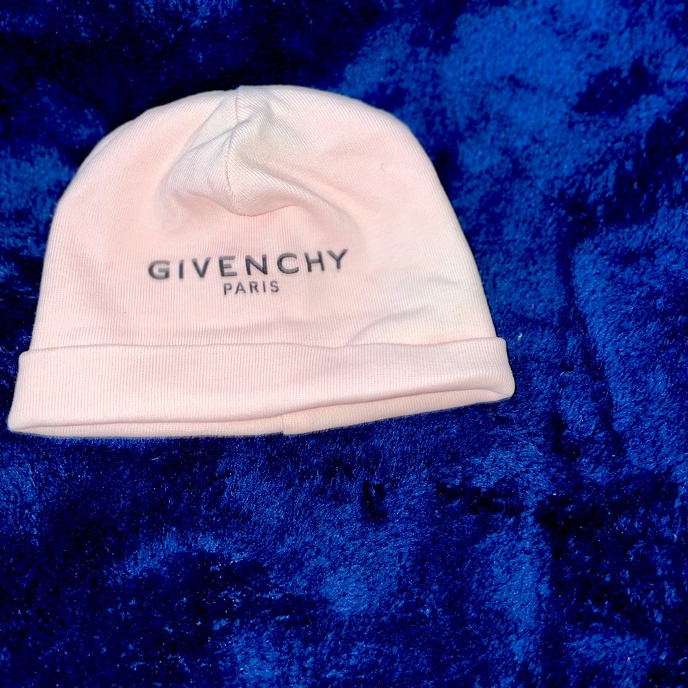 Infant girl beanie